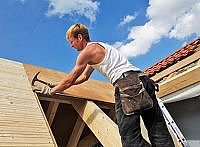 Der nachträgliche Ausbau des Dachbodens mit einer Dachgaube ist schwierig,aber im Zuge einer Dachsanierung möglich. - © INgo Bartussek - Fotolia.com